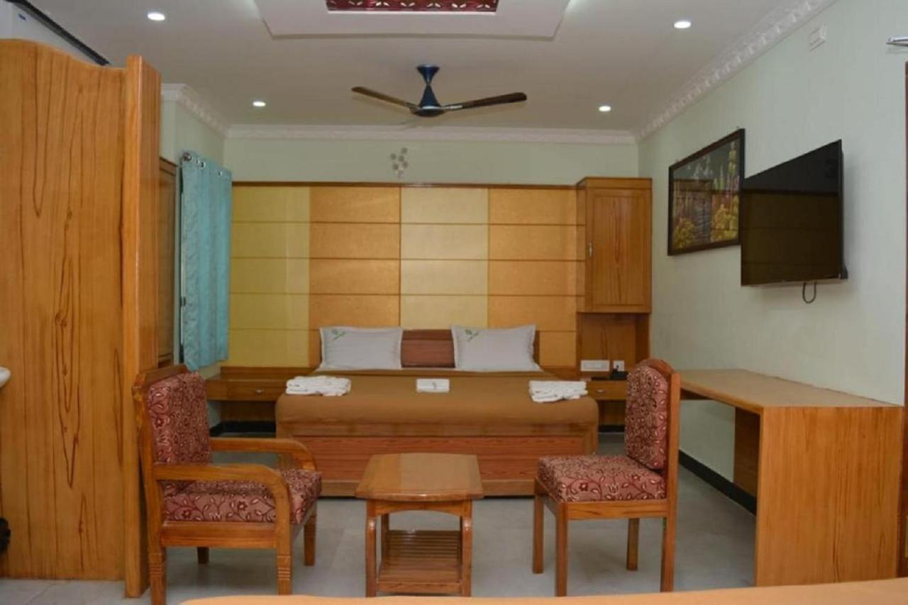 斯卡珊摄政酒店 Tiruchchendūr 外观 照片